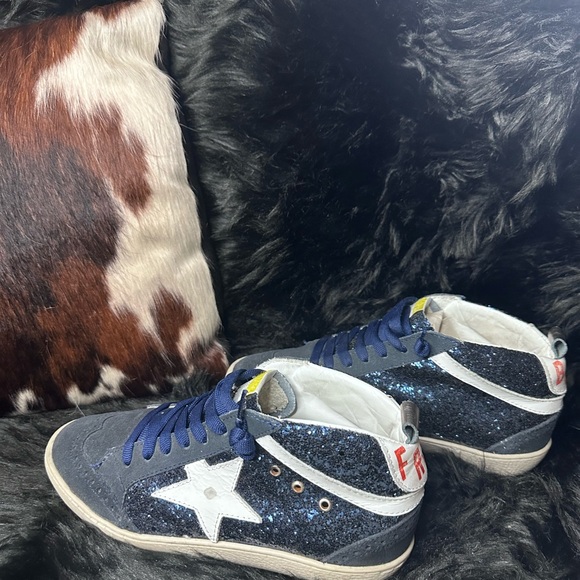 CYBER MONDAY DEALS 
FreeBird 516 Navy Sneakers - Picture 4 of 6